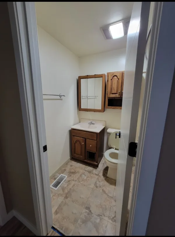 old style bathroom befor